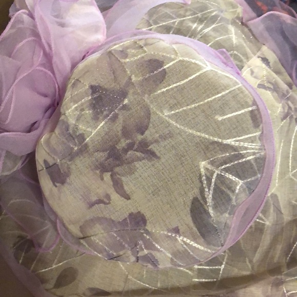 Purple fancy hat - Picture 7 of 11